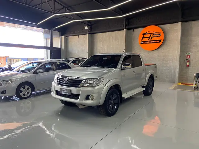 Carro Toyota Hilux Cabine Dupla 2013 Hilux 2.7 SR CD 4x2 (Flex) (Aut)