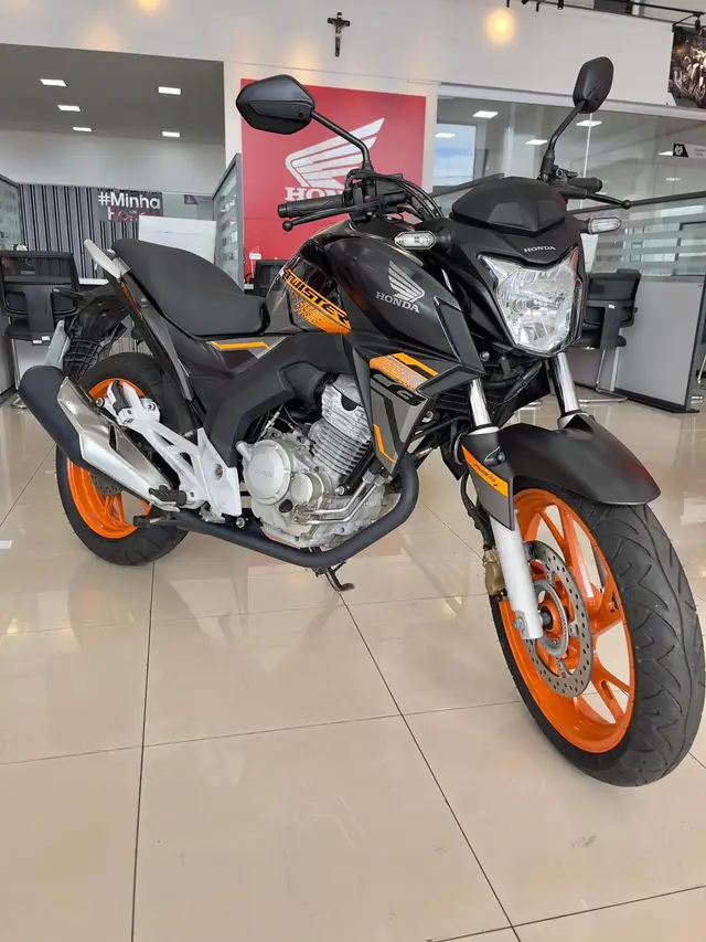 Moto Honda CB 250F Twister 2021 (CBS)