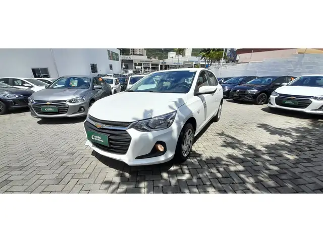 Carro Chevrolet Onix Plus 2025 LT 1.0