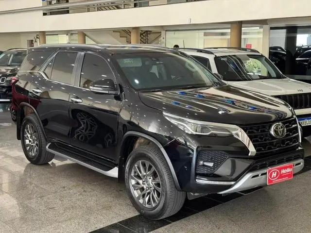 Carro Toyota SW4 2021 SRX 2.8 turbodiesel 5L 4x4 (Aut)