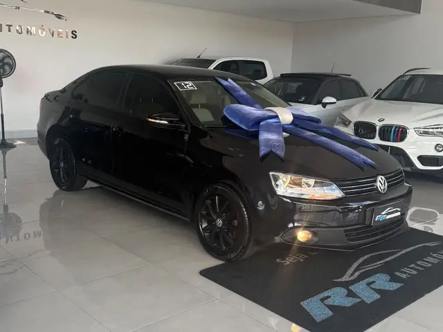 Carro Volkswagen Jetta 2012 2.0 Comfortline Tiptronic (Flex)