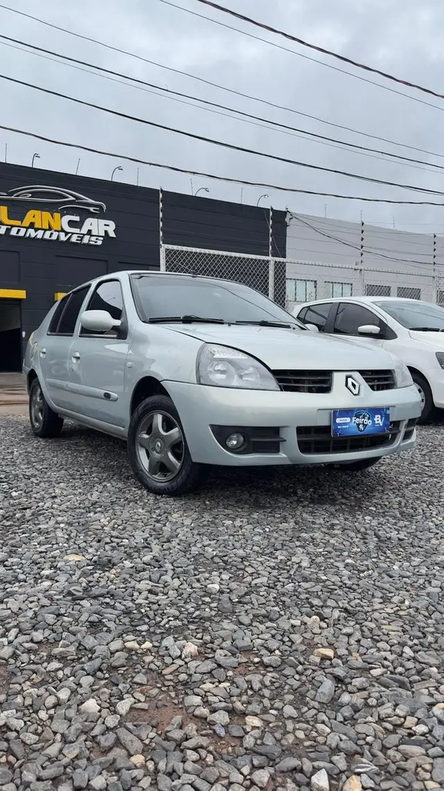 Carro Renault Clio Sedan 2008 Privilége 1.6 16V (flex)
