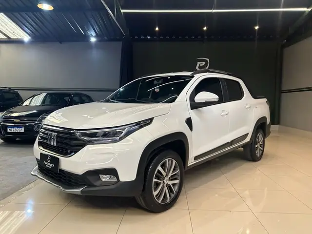 Carro Fiat Strada 2023 Volcano 1.3 CD (Flex)