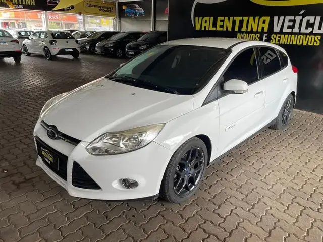 Carro Ford Focus Hatch 2015 S 1.6 16V TiVCT PowerShift