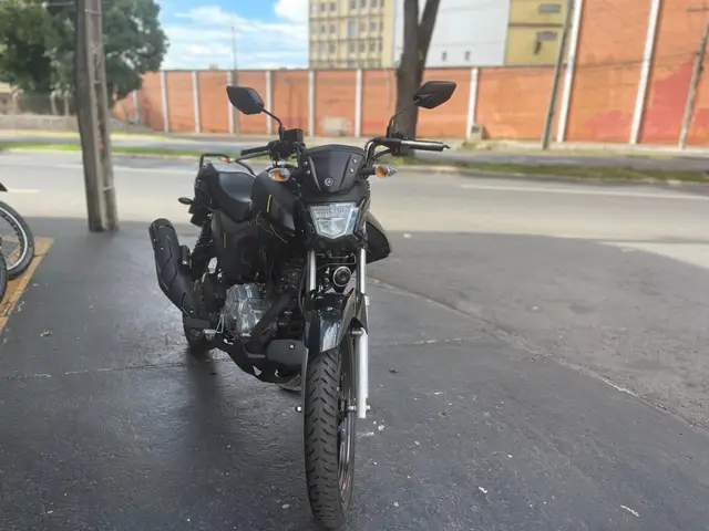 Moto Yamaha YBR 150 Factor 2025 Standard