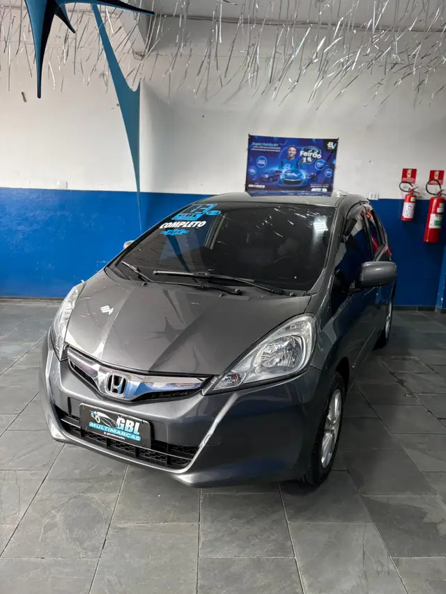 Carro Honda Fit 2013 LX 1.4 (flex)