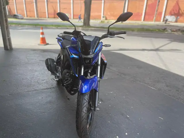 Moto Yamaha Fazer FZ25 2025 Connected