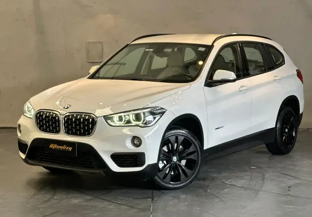 Carro BMW X1 2016 2.0 sDrive20i GP