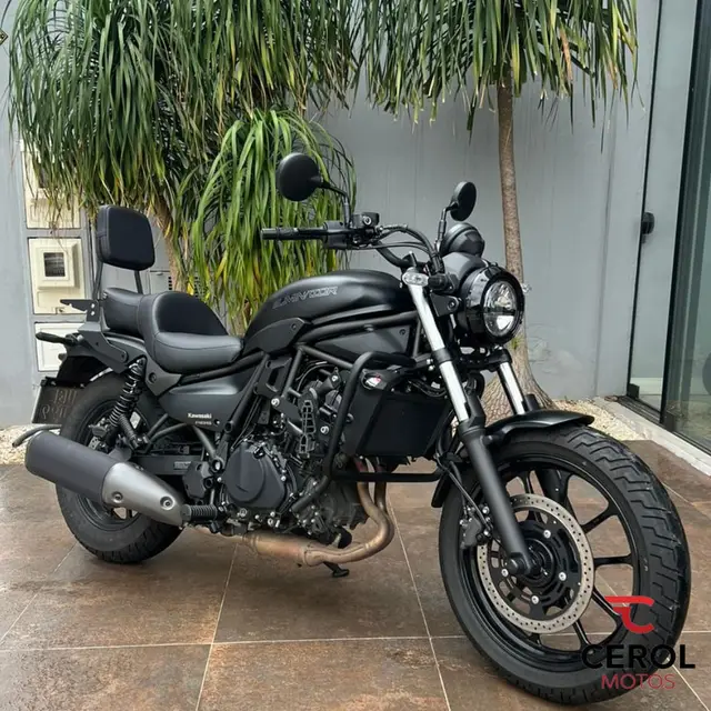 Moto Kawasaki Eliminator 500 2025 500