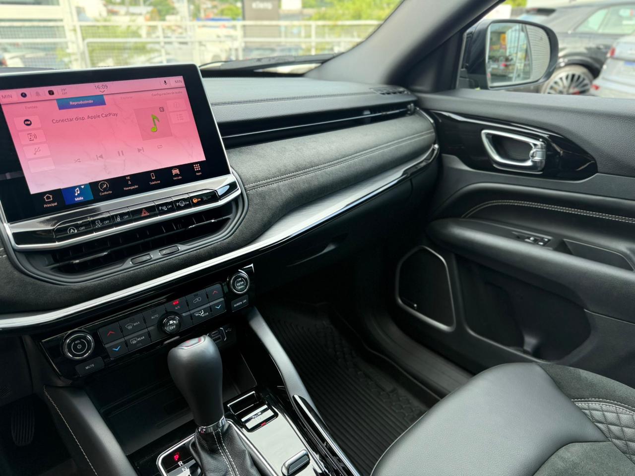 jeep commander blackhawk 2.0 hurricane