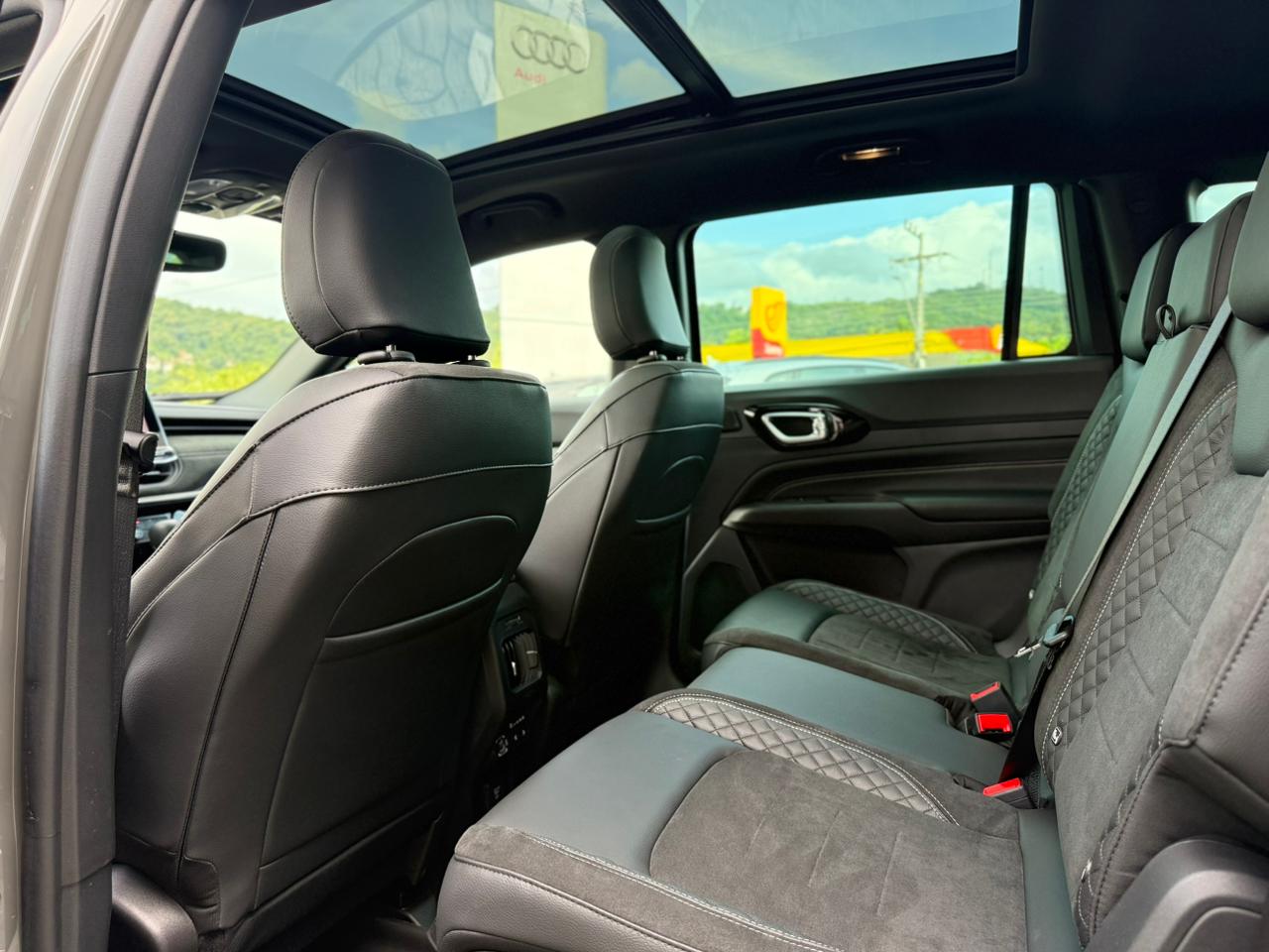 jeep commander blackhawk 2.0 hurricane