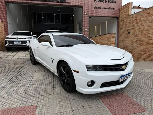 Carro Chevrolet Camaro 2011 SS 6.2