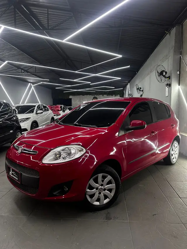 Carro Fiat Palio 2014 Attractive 1.4 8V (Flex)