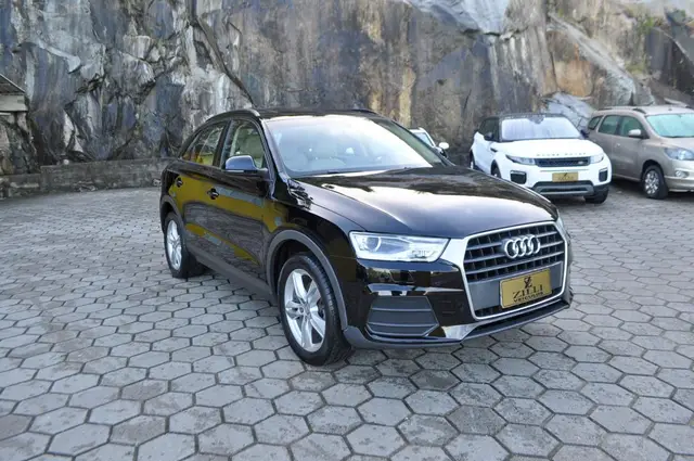 Carro Audi Q3 2016 1.4 TFSI Ambiente S Tronic