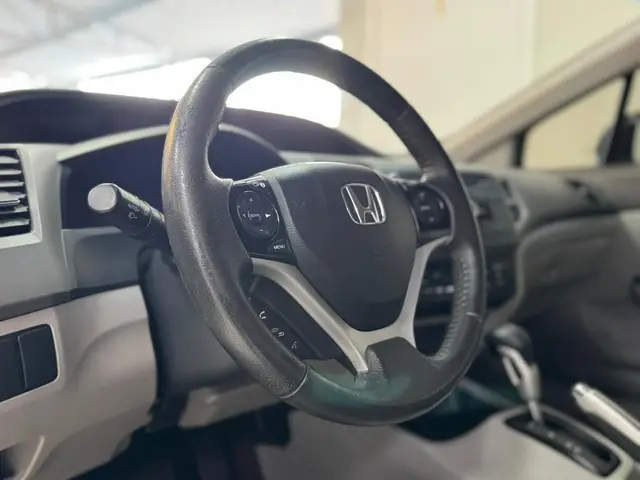 Carro Honda Civic 2014 New  LXR 2.0 i-VTEC (Aut) (Flex)