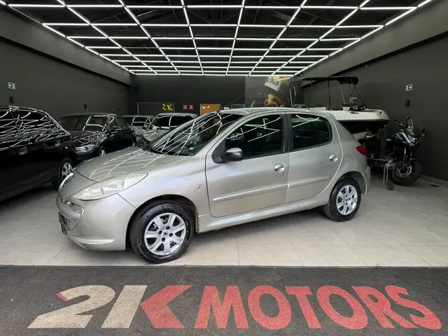 Carro Peugeot 207 2012 Hatch XR 1.4 8V (flex) 2p