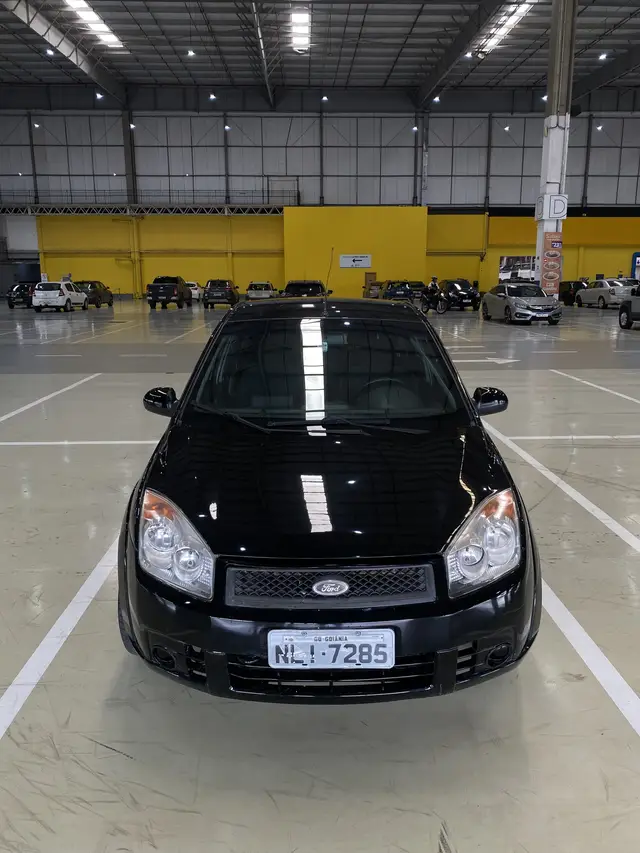 Carro Ford Fiesta Hatch 2009 1.0 (Flex)
