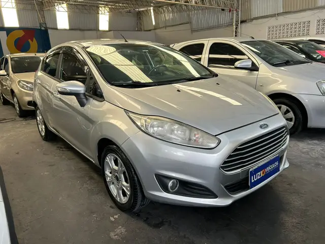 Carro Ford New Fiesta Hatch 2015 New Fiesta S 1.5 16V