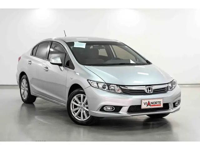 Carro Honda Civic 2014 New  LXS 1.8 16V i-VTEC (Flex)