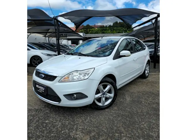Carro Ford Focus Sedan 2013 GLX 1.6 16V (Flex)