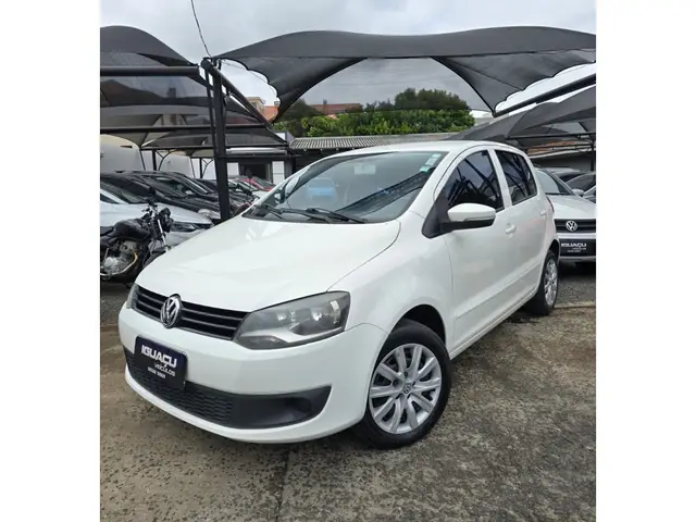 Carro Volkswagen Fox 2012 1.0 VHT (Flex) 4p