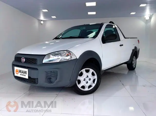 Carro Fiat Strada 2015 Working 1.4 (Flex)