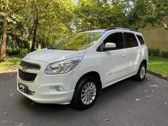 Carro Chevrolet Spin 2016 LT 5S 1.8 (Aut) (Flex)