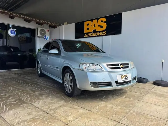 Carro Chevrolet Astra Sedan 2011 Advantage 2.0 (Flex)