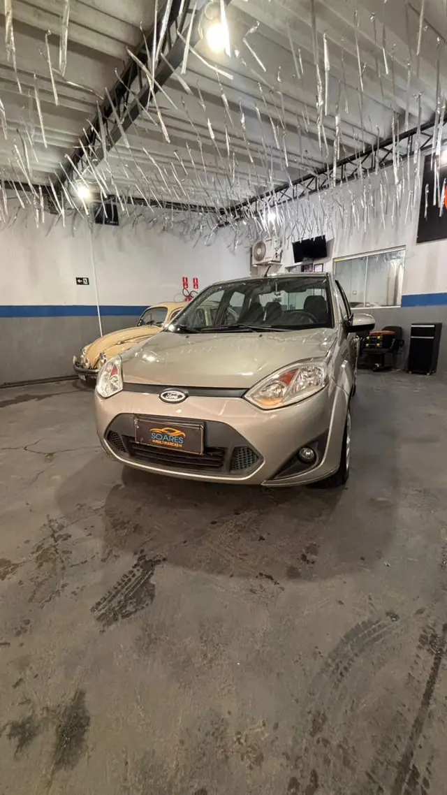 Carro Ford Fiesta Sedan 2011 1.6 (Flex)