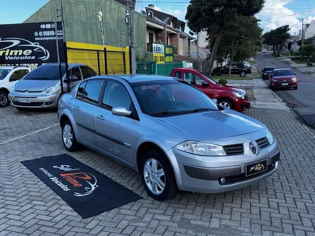 Carro Renault Megane Sedan 2008 Mégane Sedan Dynamique 1.6 16V (flex)