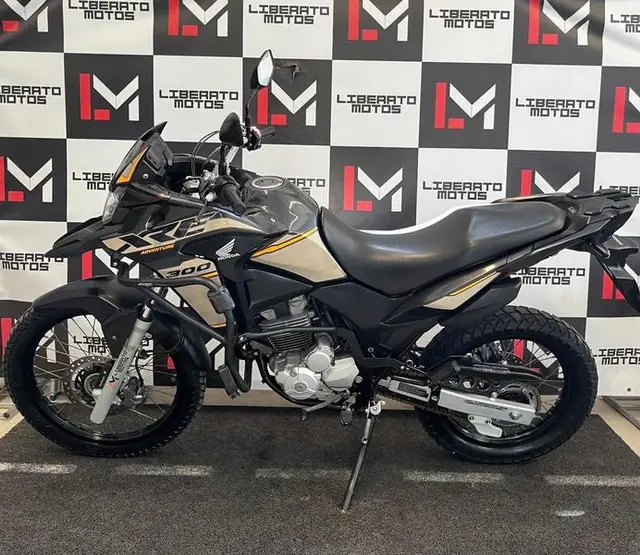 Moto Honda XRE 300 2023 Adventure