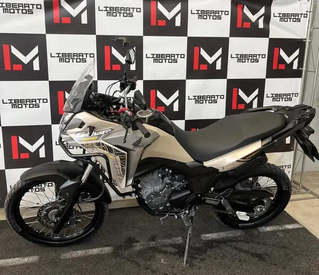 Moto Honda XRE Sahara 300 2025 Adventure