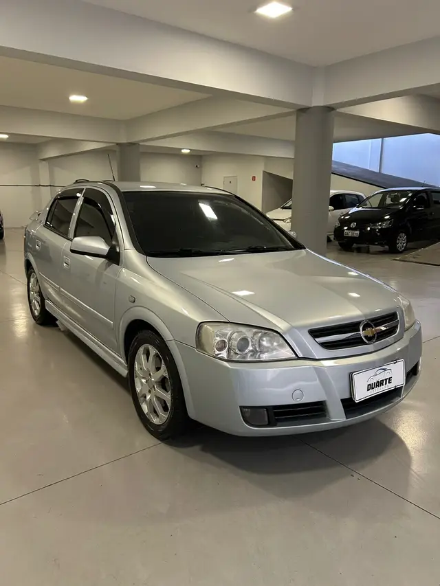Carro Chevrolet Astra Hatch 2011 Advantage 2.0 (Flex)