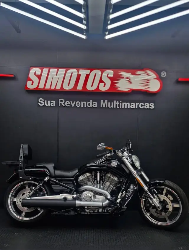 Moto Harley-Davidson V Rod Custom 2012 V Rod Muscle