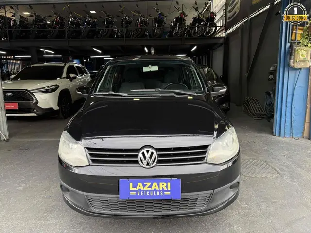 Carro Volkswagen Fox 2013 1.0 VHT (Flex) 4p