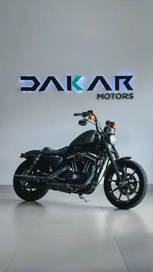 Moto Harley-Davidson Sportster XL 883 2018 Iron