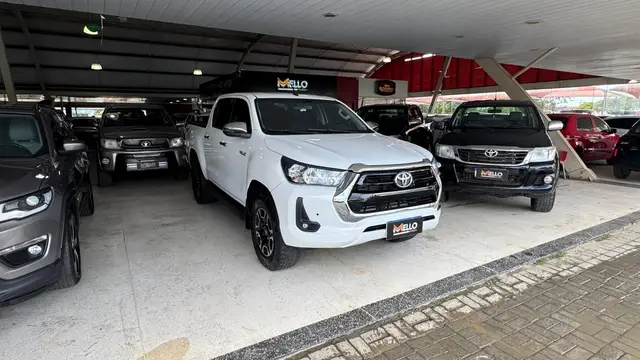 Carro Toyota Hilux Cabine Dupla 2024 SR 4x4 2.8 Diesel