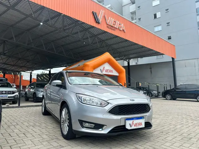 Carro Ford Focus Sedan 2018 SE 2.0 PowerShift