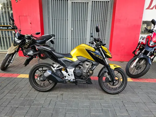 Moto Honda CB 300F Twister 2023 (CBS)