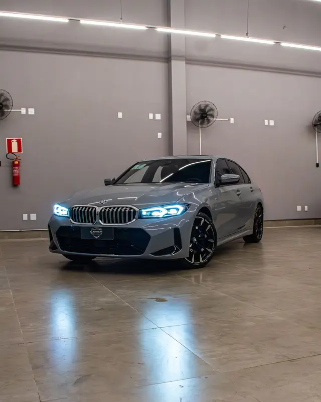 Carro BMW 320i 2026 M Sport 2.0 Turbo (Aut.)