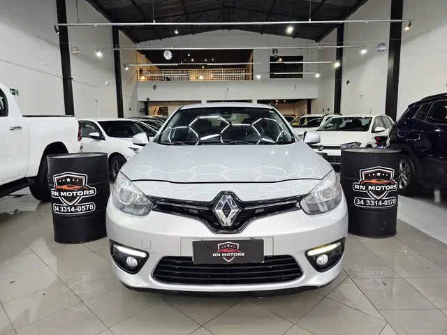 Carro Renault Fluence 2015 2.0 16V Dynamique X-Tronic (Aut) (Flex)