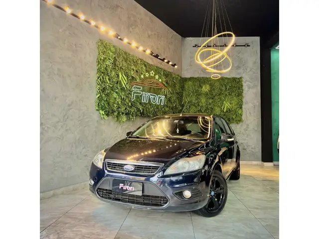 Carro Ford Focus Hatch 2011 Ghia 2.0 16V (Flex) (Aut)