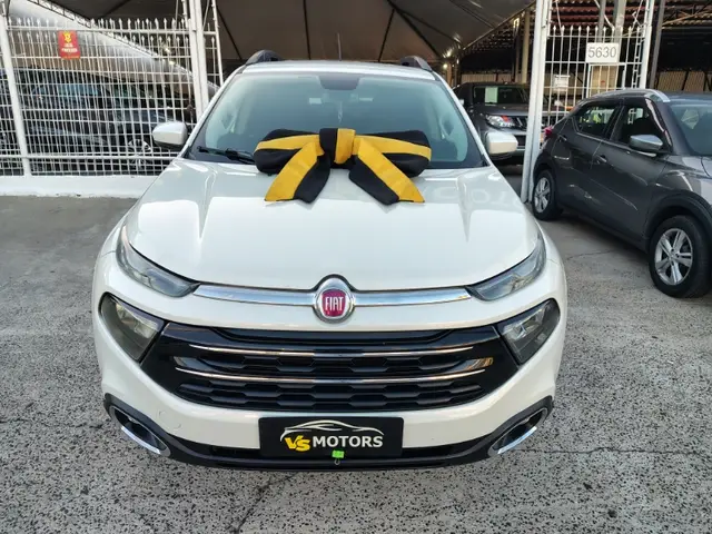 Carro Fiat Toro 2018 Freedom 2.4 TigerShark AT9 (Flex)