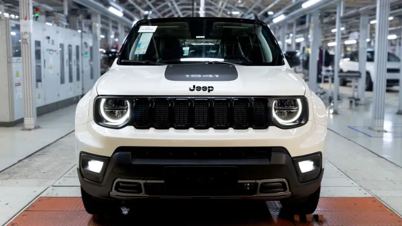 Novo híbrido da Stellantis é confirmado com motor de Renegade, Compass e Toro