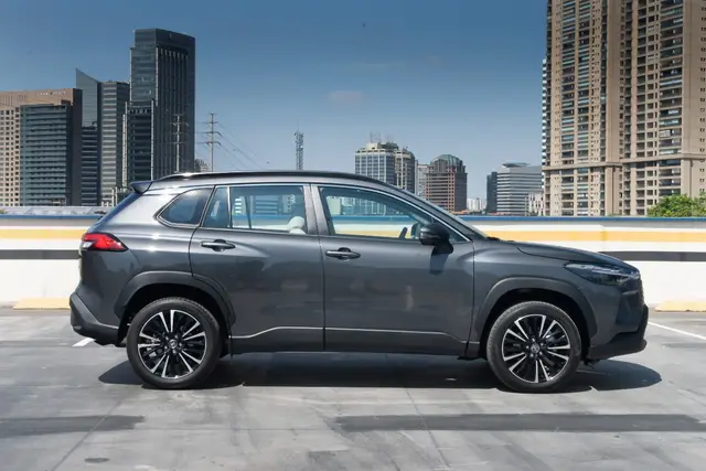 Carro Toyota Corolla Cross 2023 XRX Hybrid 1.8 (flex) (Aut)