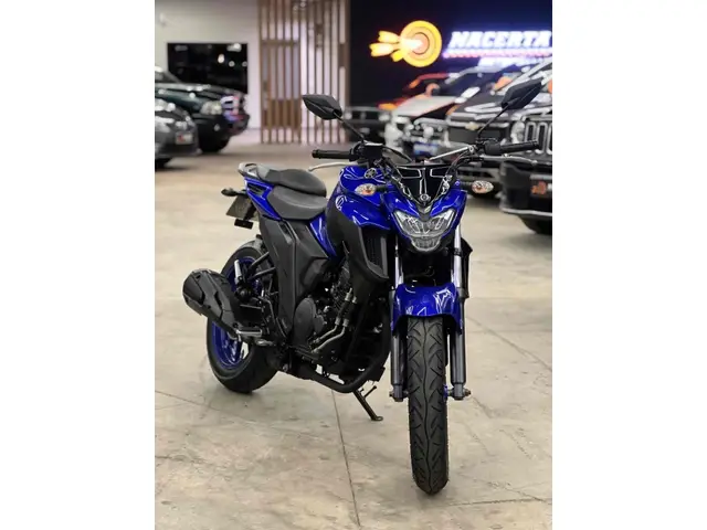 Moto Yamaha Fazer FZ25 2021 Capitã Marvel
