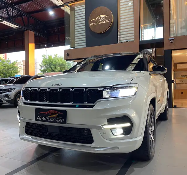 Carro Jeep Commander 2025 Overland 1.3 T270