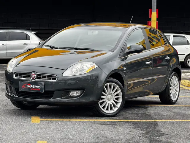 Carro Fiat Bravo 2012 Absolute 1.8 16V Dualogic (Flex)
