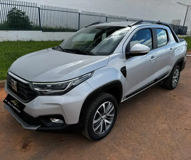 Carro Fiat Strada 2023 Volcano 1.3 CD (Flex)