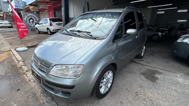 Carro Fiat Idea 2010 ELX 1.4 (Flex)